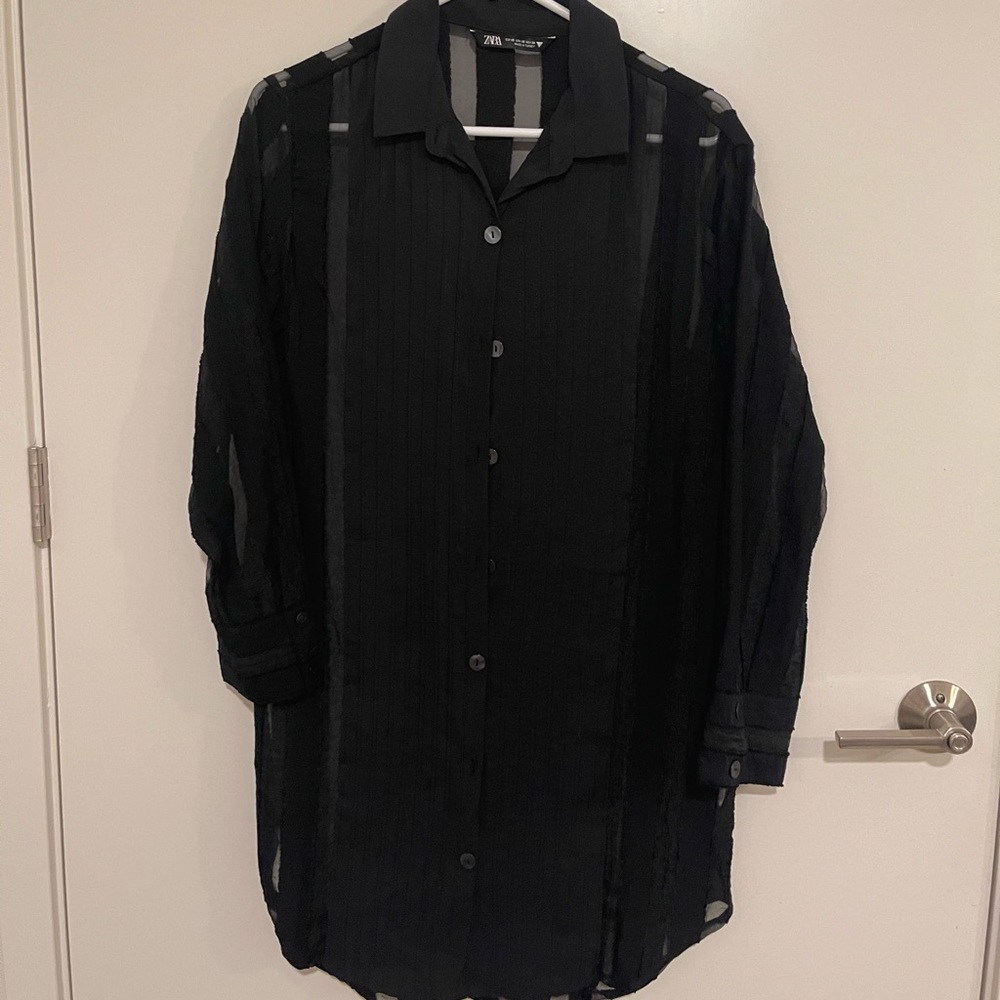 Size XS Zara black buttoned down long shirt